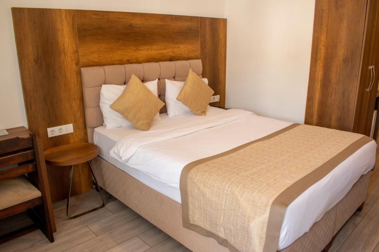 Dinc Pension Bodrum Bagian luar foto