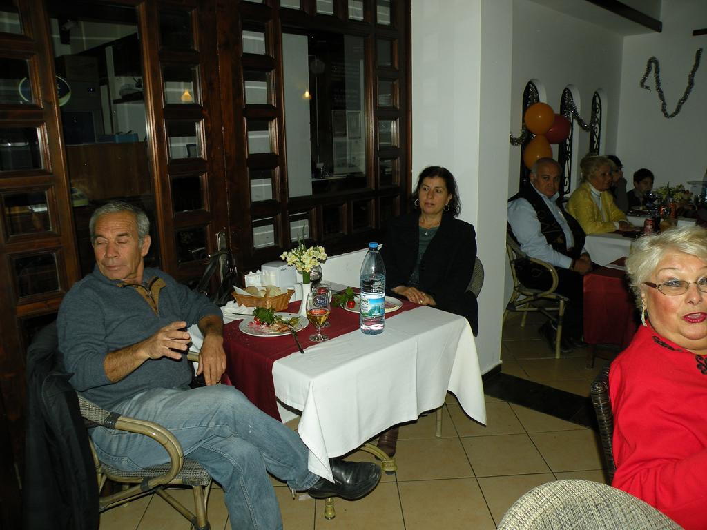 Dinc Pension Bodrum Bagian luar foto